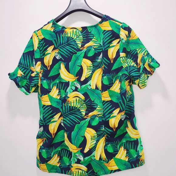 💫Old Navy banana tropical print button front top - Picture 7 of 8